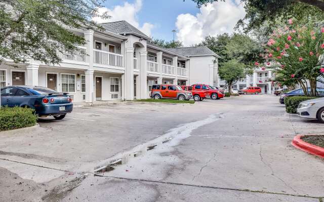 Studio 6 Houston, TX - Hobby South