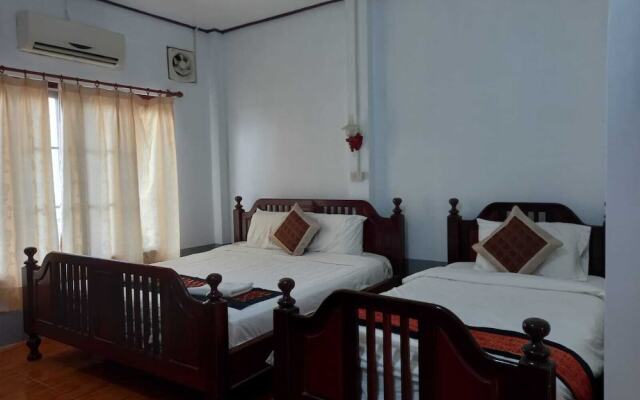 Riverside Garden Hostel