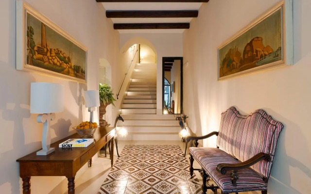 Palazzo Arone dei Baroni di Valentino