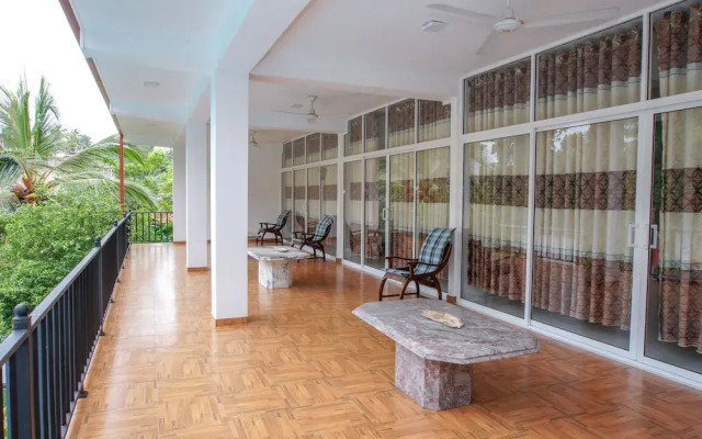 OYO 328 Machan Lanka Hotel