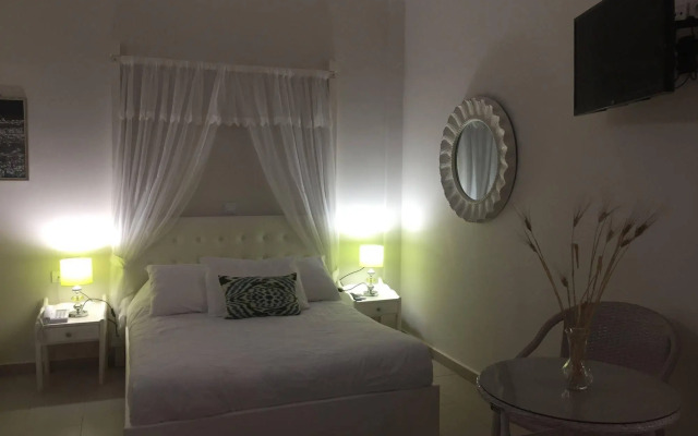 MasouriBlu Hotel