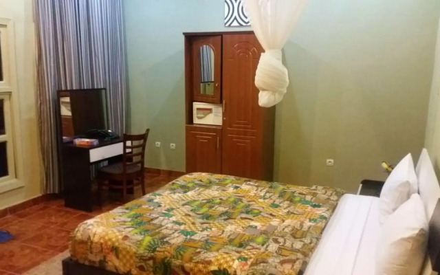 Nyungwe Top View Hotel