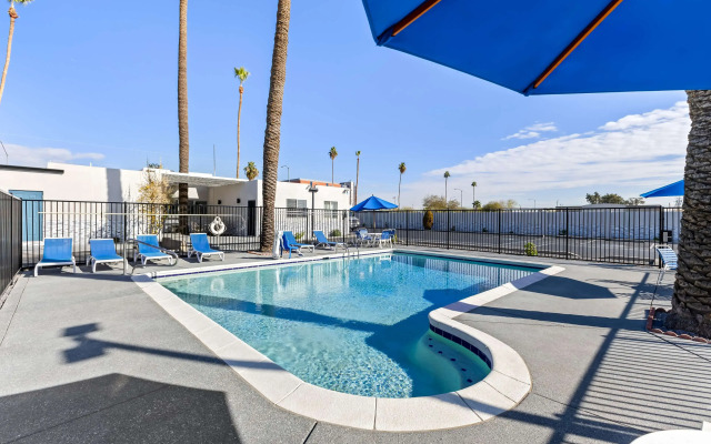 SureStay Hotel by Best Western Phoenix Airport