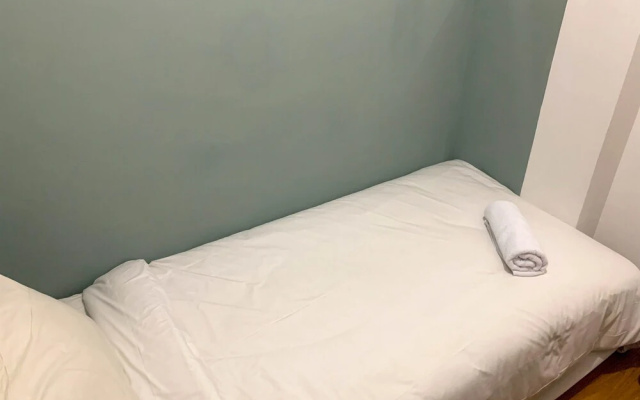 Comfort And Nice 2Br At Cinere Resort Apartment – Guest Rooms – Depok