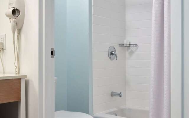 Universal's Endless Summer Resort - Surfside Inn and Suites