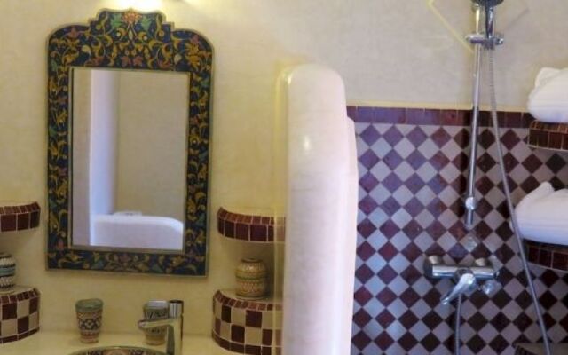 Riad La Douiria