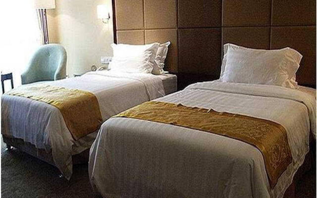 Ramada Plaza Yantai Hotel