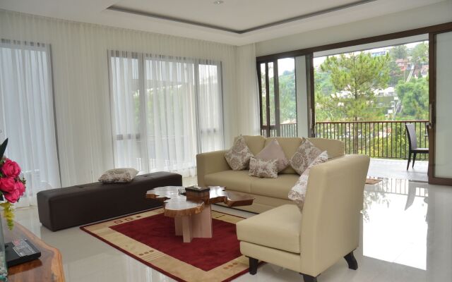 Magenta Hill View Villa 6 bedrooms with a private slide pool