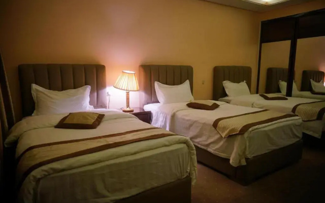 7 Wonders Hotel