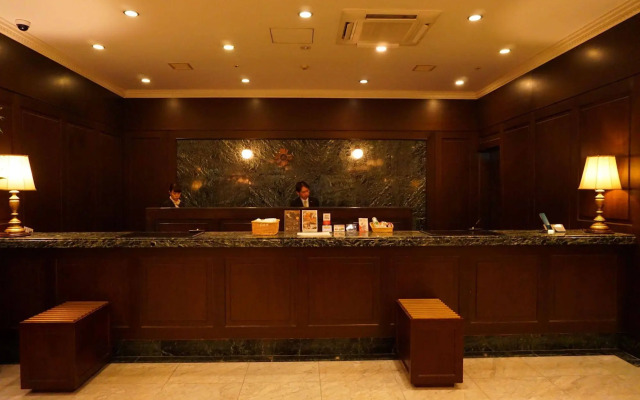 Plaza Hotel Premier