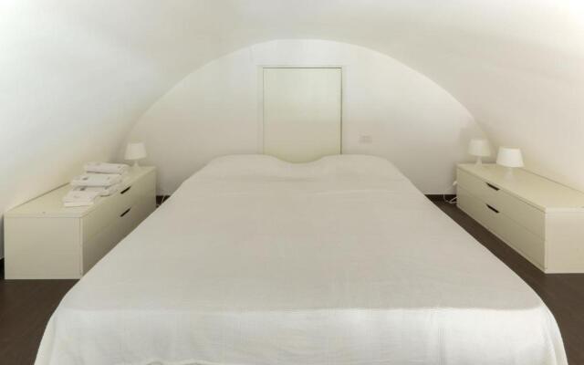 Villa a mare grande piscina, tennis, calcetto m750