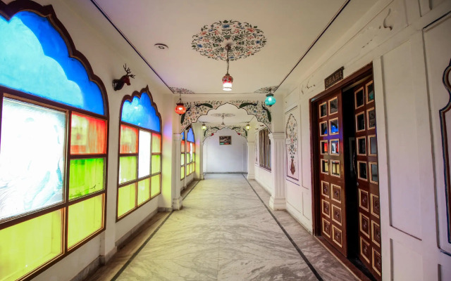 Oyo 15214 Mahal Rajwada Resort