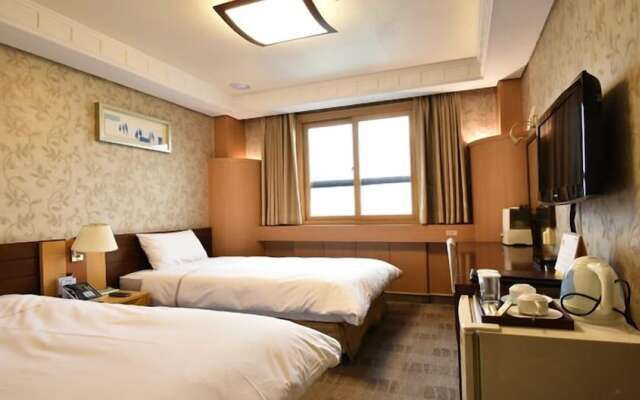 Hotel Samwon Plaza