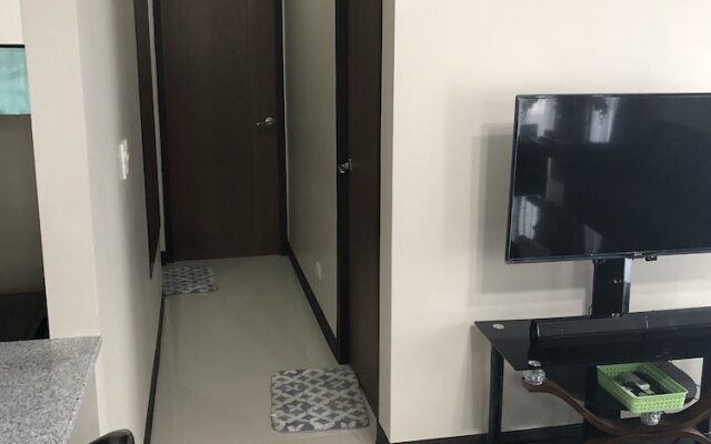Cubao ManhattanHeights Unit 4Q Tower D