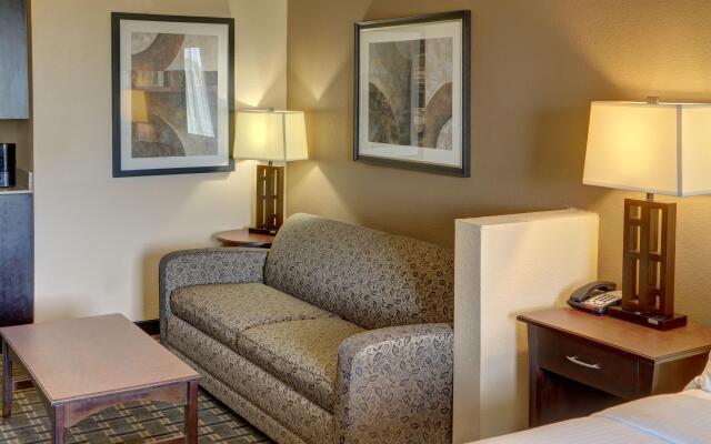 Holiday Inn Express Hotel & Suites Huntsville by IHG