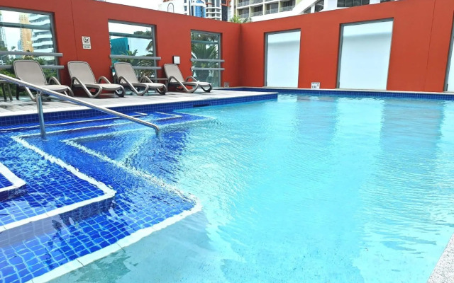 Broadbeach on the Park 2 Bedroom Apartment