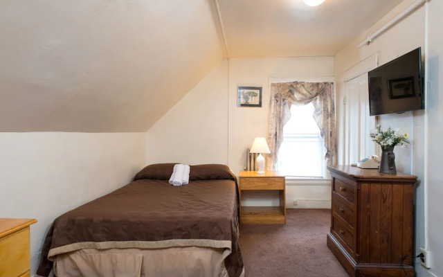 The Farrington Inn