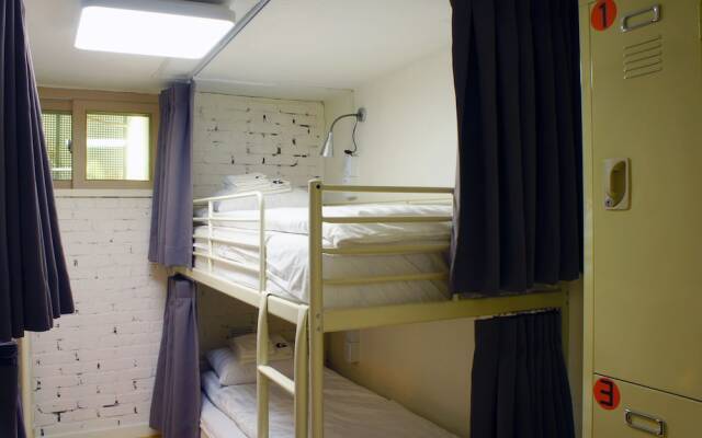 N guesthouse Itawon - Hostel