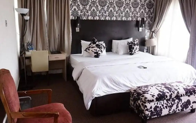 Carlton Gate Xclusive Hotel