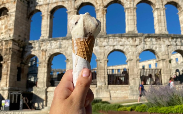 Exceptional apartment with 2 bedrooms near the sea