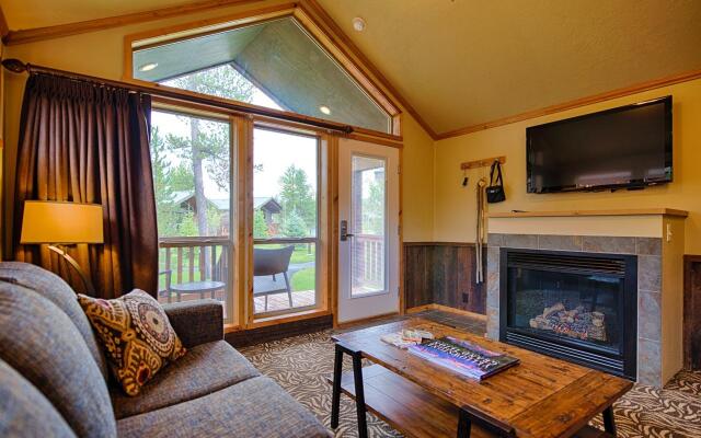 Explorer Cabins At Yellowstone