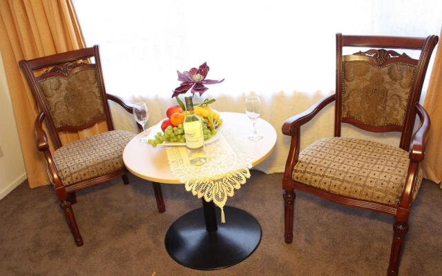 Airport Travel Air Motor Inn