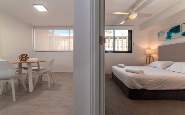 2 Bedroom Apartment Seconds From Valley