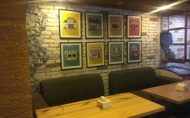 OYO 120 Hotel Tayoma