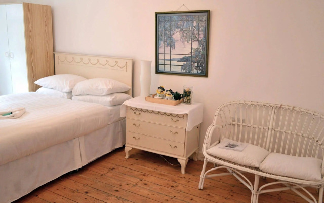 Shelley Guest House