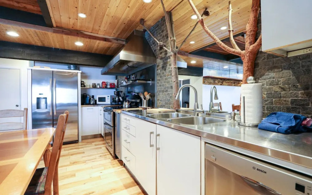 Bigwood 072 - One Bedroom Condo