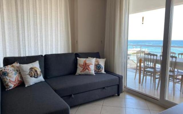 Seaside Apart Hotel