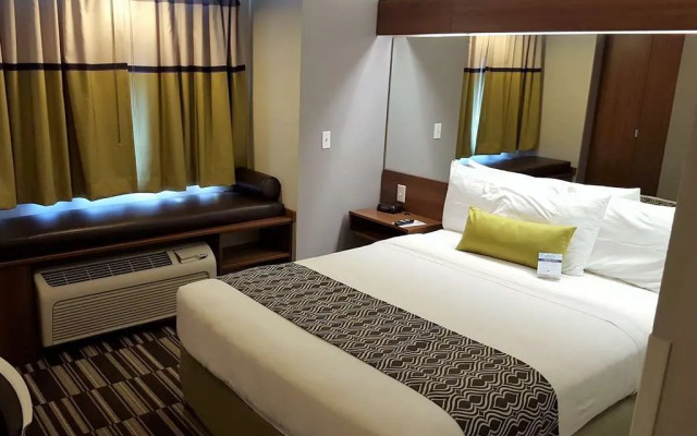 Microtel Inn & Suites By Wyndham Bellevue/Omaha