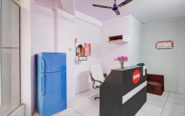 OYO 89612 Hotel Red Stone