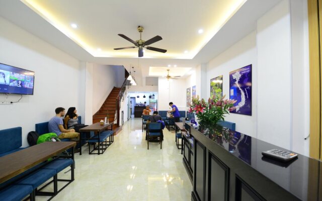 Pillow Backpacker Hostel