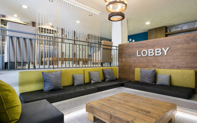 Apartamentos Madrid Airport, Affiliated by Meliá