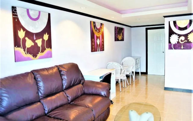 700 Meters to Jomtien Beach 8 Mins - Pattaya City