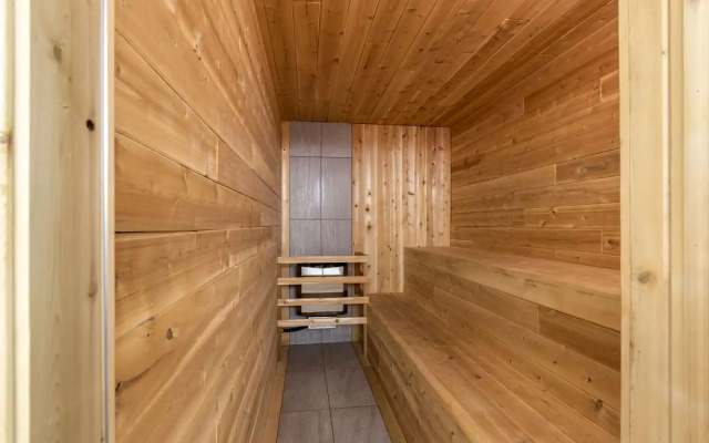 Villa Inn & Suites, SureStay Collection by Best Western