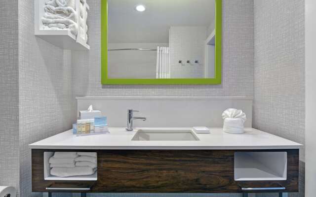 Hampton Inn & Suites Middleburg