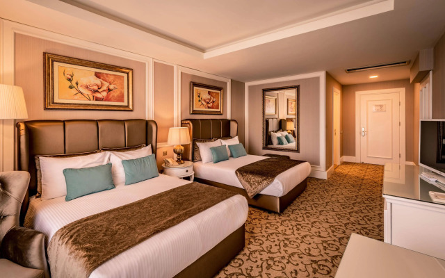 Vuni Palace Hotel