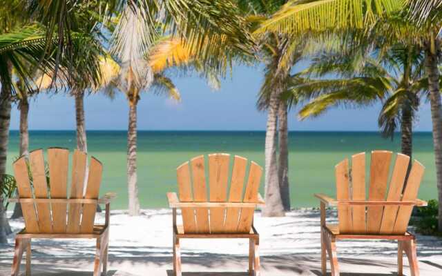 5 BR House with Pool and Private Beach