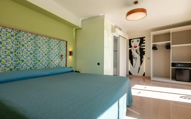 The Red Hotel by Ibiza Feeling - Adults only