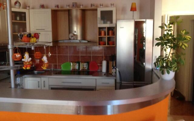 Nueva Fiesta Apartment