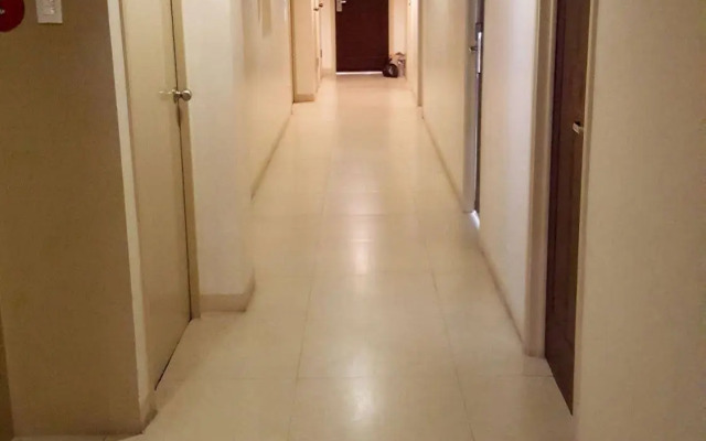 M Suites Hotel