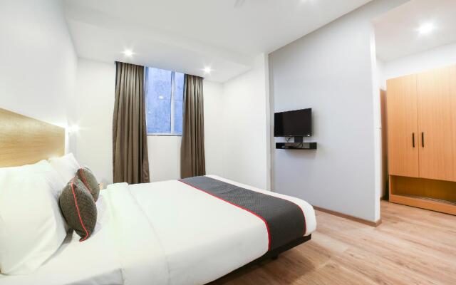 OYO Townhouse 197 Green County