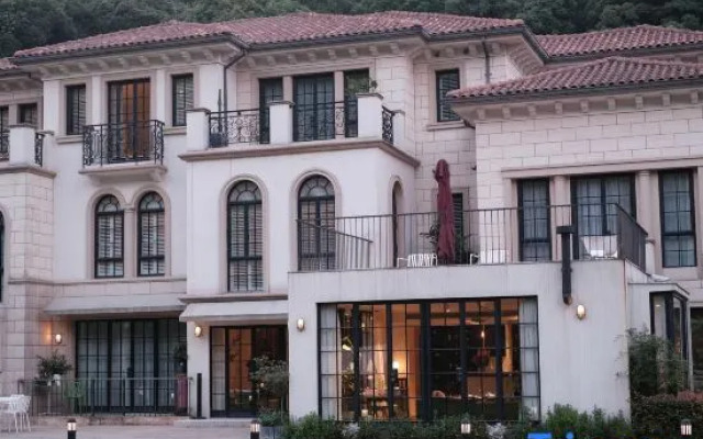 Van Gou Moganshan French Manor Private Soup Homestay