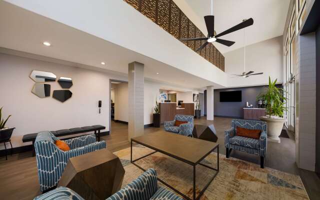 Best Western Inn & Suites Lemoore