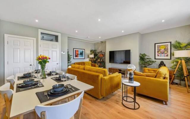 Host Apartments Upper Duke Street Apartment