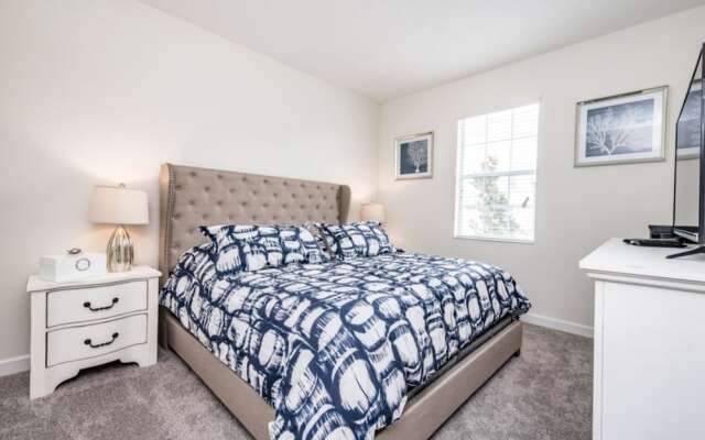 8 Bedroom 5 Bathroom Villa