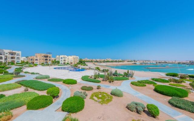 Lagoon View 1BR Apartment in Waterside El Gouna