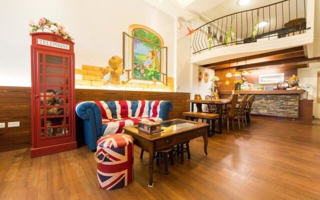 Traditional Arts Country Inn
